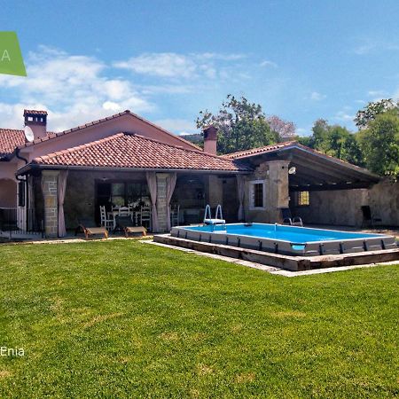 Family Apartment Rihter Crni Kal Екстер'єр фото